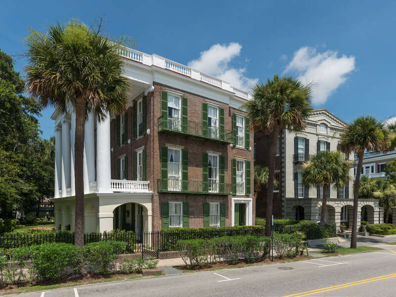 A southeast view of 9 and 15 East Battery, Charleston, South Carolina