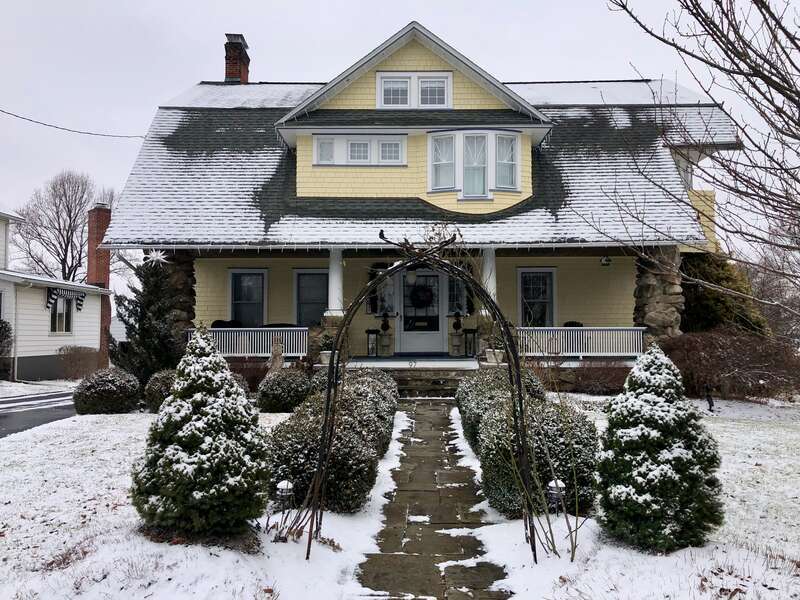 1918 Craftsman bungalow on Deer Hill Ave in Danbury, Connecticut