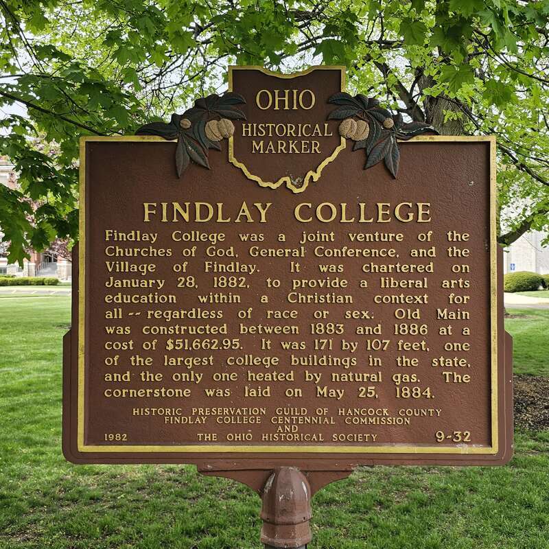 State historical marker for Findlay College in Findlay, Ohio