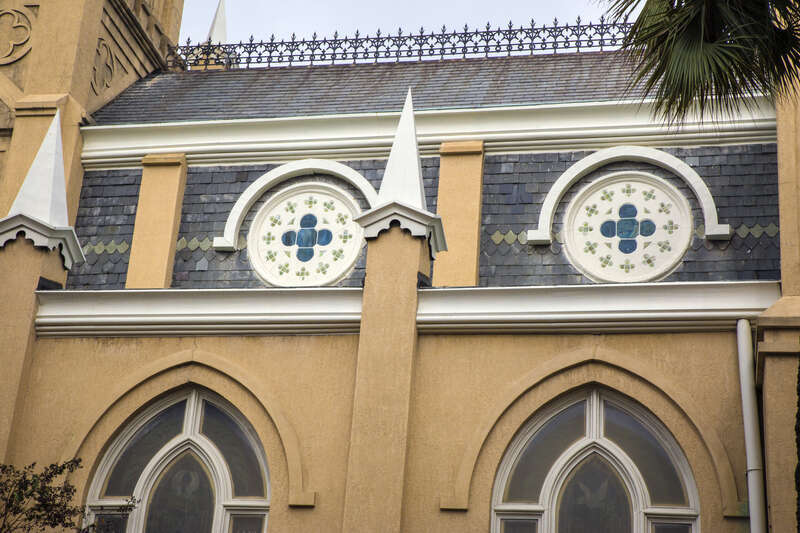 Side exterior of the Mickve Israel Synagogue in Savannah, GA