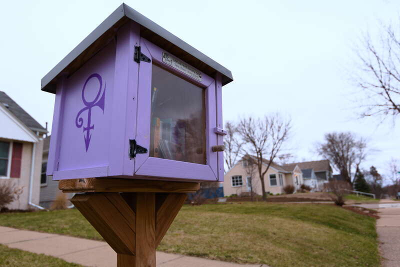The neighborhood of Kenny is in the Southwest community.
Minneapolis is split into 11 communities which are split into 86+ neighborhoods. My goal in 2022 is to take photos in all neighborhoods in Mpls in roughly alphabetical order.

2022-06-30 This