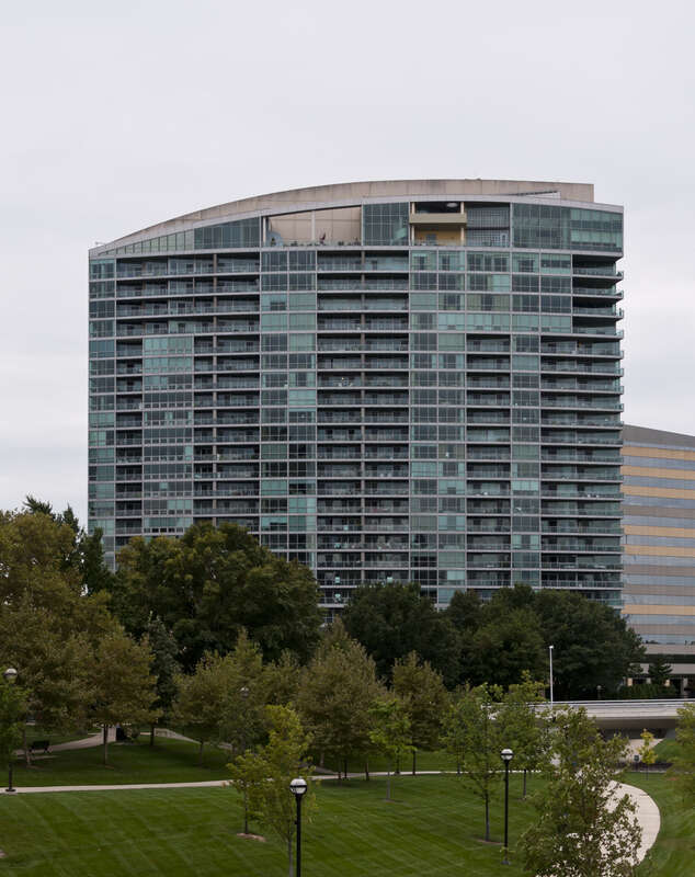 Miranova Place, a 26 floor high residential building built in 2001, located in Downtown, Columbus, Ohio looking from the North.