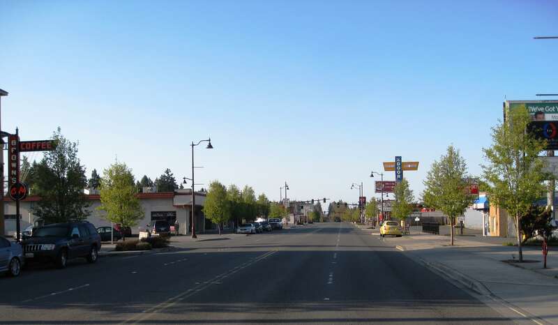 Urban Hike 1 May 2011
This is my nearest local neighborhood, seen on a quiet Sunday morning walk

sw2 001