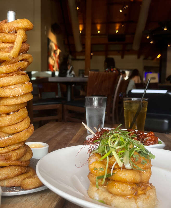 Onion rings at Yard House (Long Beach) July 2023.