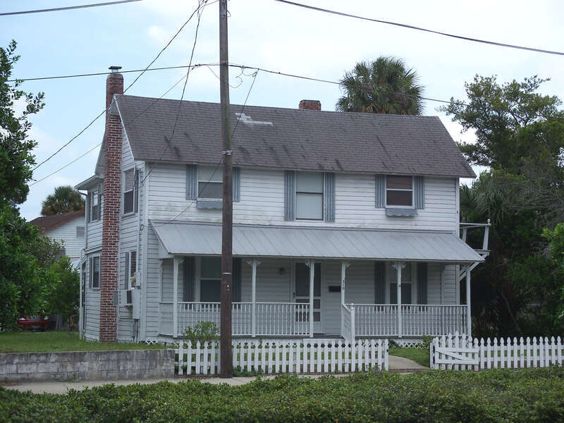 House in the Dunlawton Avenue Historic District, in Port Orange, Florida