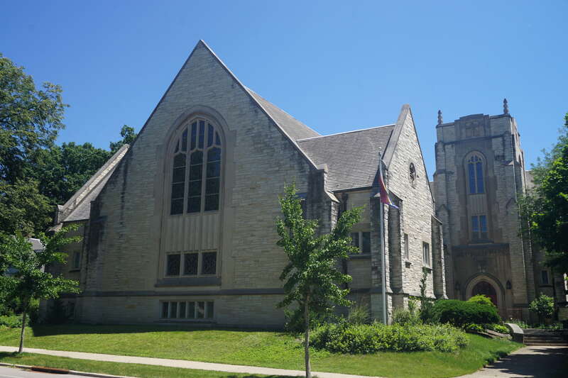 Underwood Memorial Baptist Church in Wauwatosa, Wisconsin (United States).