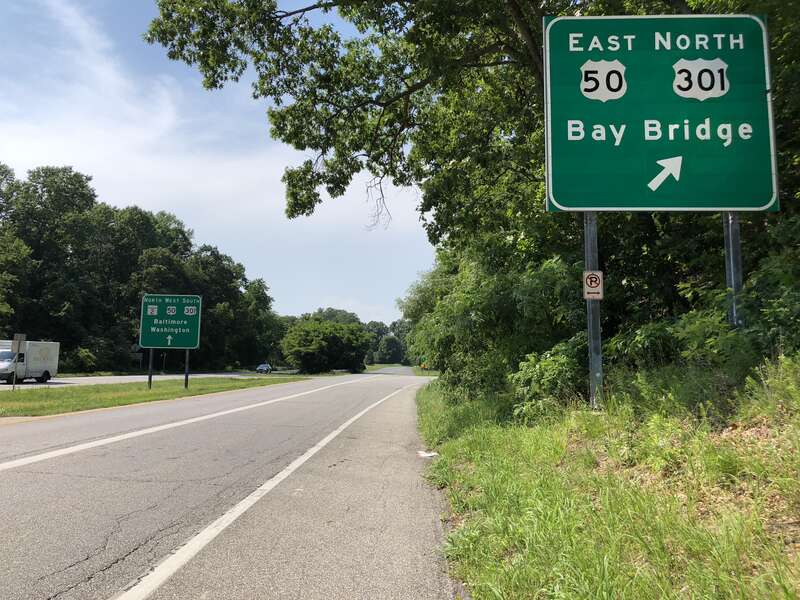 View north along Maryland State Route 450 (Governor Ritchie Highway) at the exit for U.S. Route 50 EAST and U.S. Route 301 NORTH (Bay Bridge) in Manresa, Anne Arundel County, Maryland
