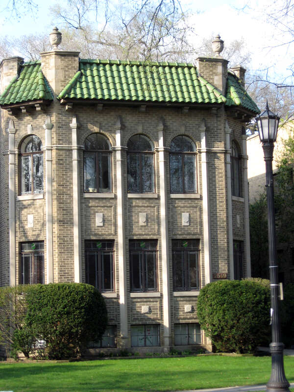 2519 Central St

Evanston, IL 60201