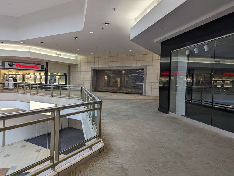 Former Sears at Burnsville Center, upper level