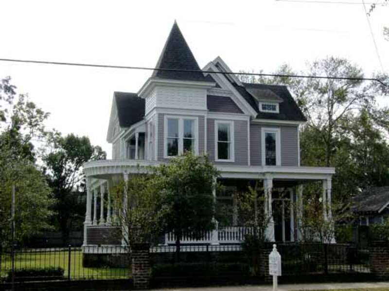 Cameron Sanders House at 1001 Dauphin Street in Mobile, Alabama.