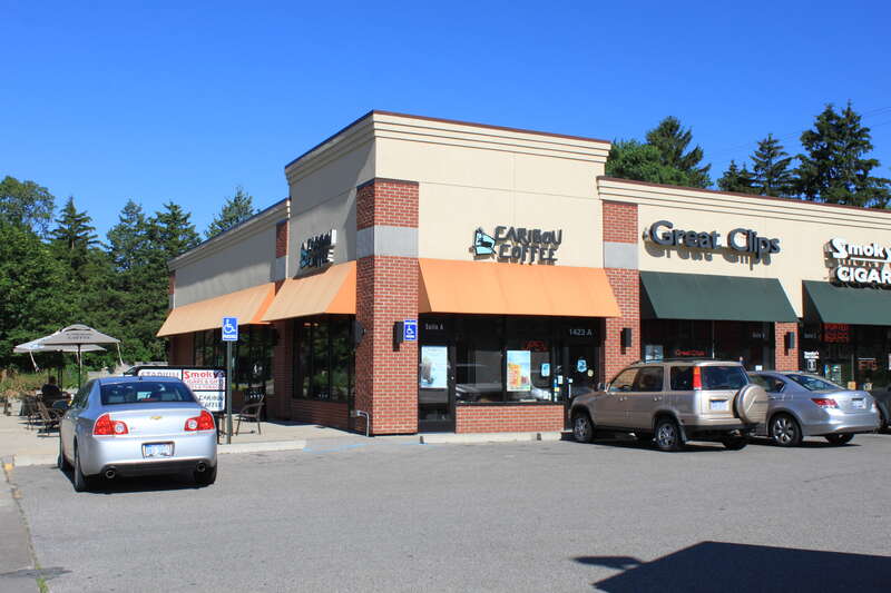 Caribou Coffee &amp;amp; Great Clips, 1423 East Stadium Boulevard, Ann Arbor, Michigan