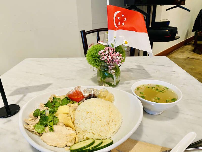Hainan chicken rice in Killiney Kopitiam (a Singaporean restaurant) at Palo Alto, California