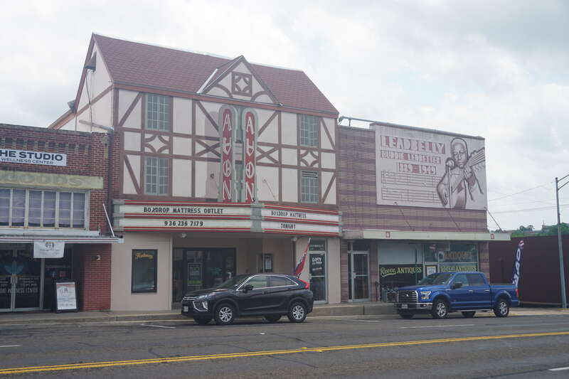 The former Avon Theater and Reece Antiques in Huntsville, Texas (United States).