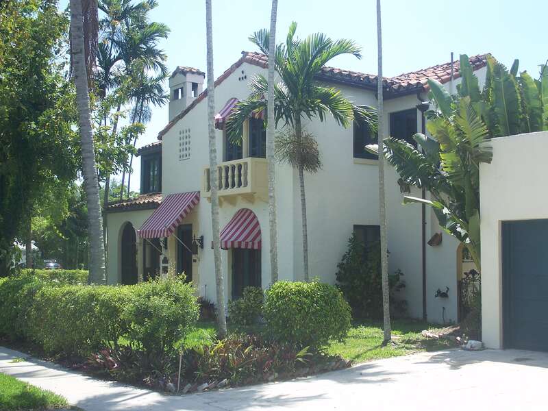 Miami Shores, Florida: Building at 10108 Northeast 1st Avenue: