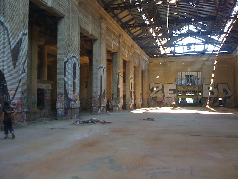 en.wikipedia.org/wiki/Michigan_Central_Station