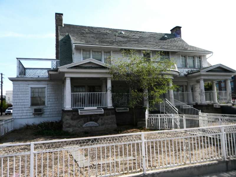 John J. Miller House  Site appears to be part of the adjacent Yakima Regional Medical Center.