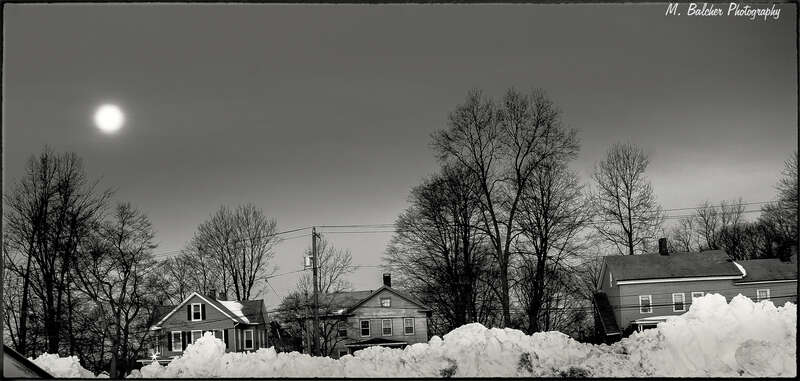 A look at the Winter Full Moon at around 7:00 a.m. I liked the way the image and particularly the trees looked in Black and White. 4/5th sec. exposure at ƒ./7.1 at a nice low 250 ISO.

January 26, 2016 - PENTAX K-x- smc PENTAX-DA 18-55mm F3.5-5.6 AL