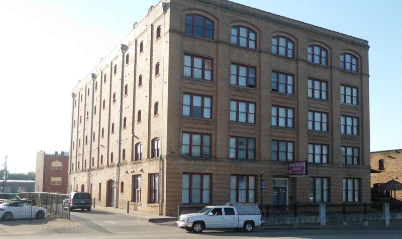 Moore Grocery Co. Building, 408 N. Broadway Tyler