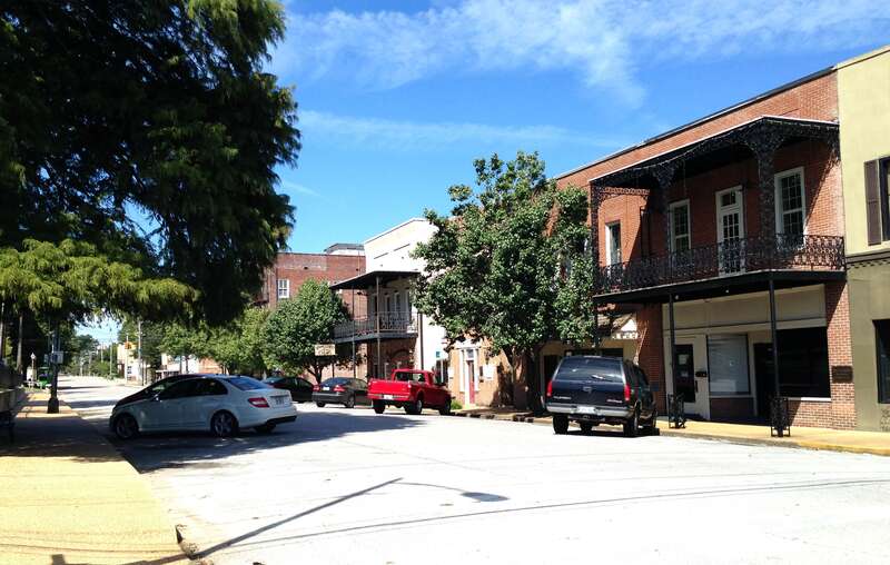 Buildings along North Springs Street in downtown Tupelo, Mississippi.