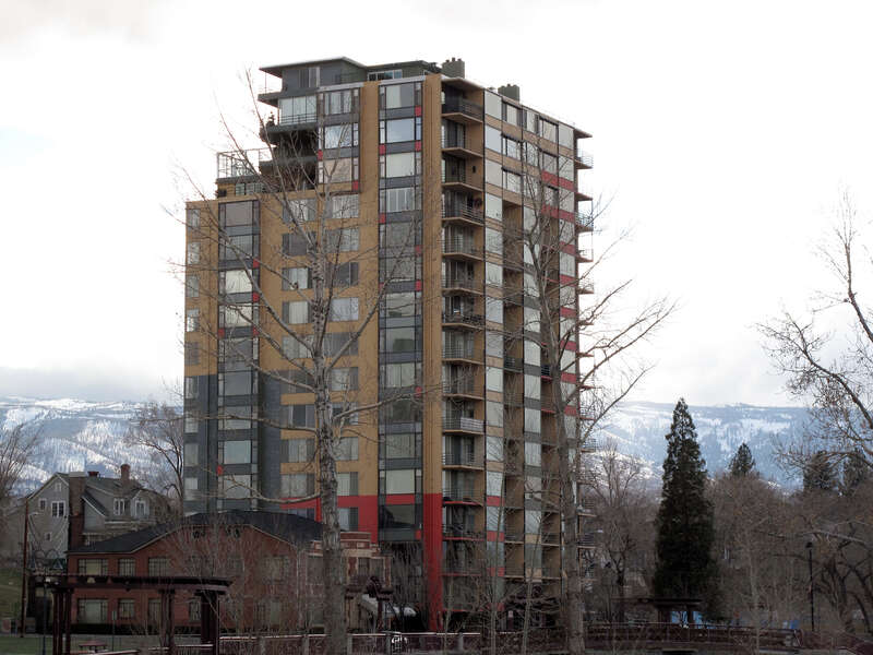 I would love to know who designed this building, which is known as &quot;The Studio Building&quot;.