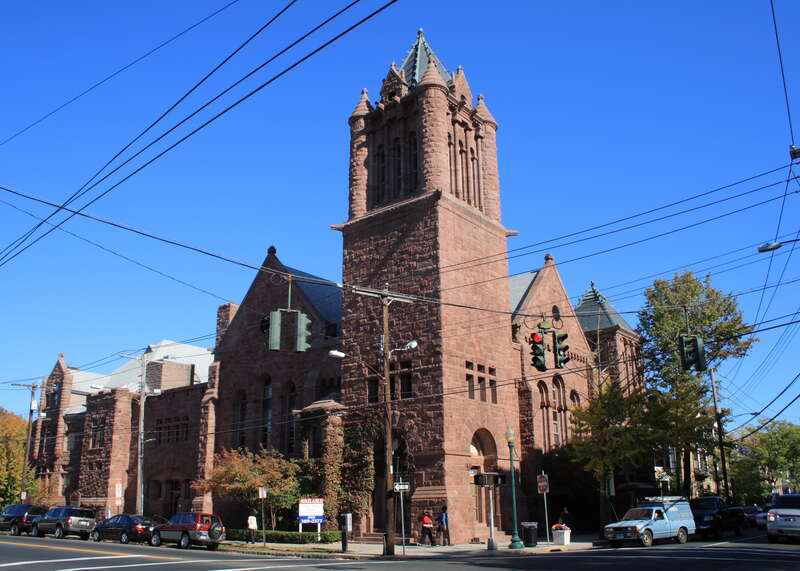 The Plymouth Congregational Church building, 1469 Chapel St., a Registered Historic Place in New Haven, Connecticut.


Camera location41° 18′ 40.8″ N, 72° 56′ 41.38″ W View this and other nearby images on: OpenStreetMap 41.311334;  -72.944828