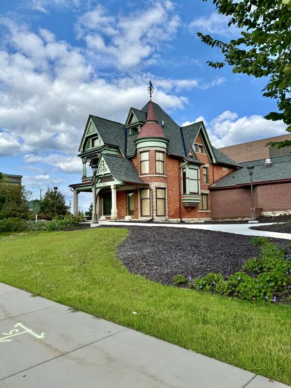 Built in 1894, this Queen Anne-style house was designed by Darius B. Moon for Herbert M. Rogers, a realtor, whom lived in the house until 1901, when it was sold to Dr. Thomas M. Winters.  The house was sold again in 1905 to M. Ralph Carrier, whose