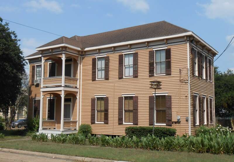 Roselle-Smith House, 301 E. Commercial Street, Victoria, Texas