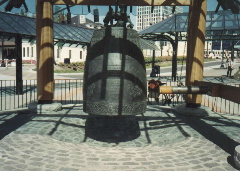 Sighseeing Portland. Bell on display near convention center