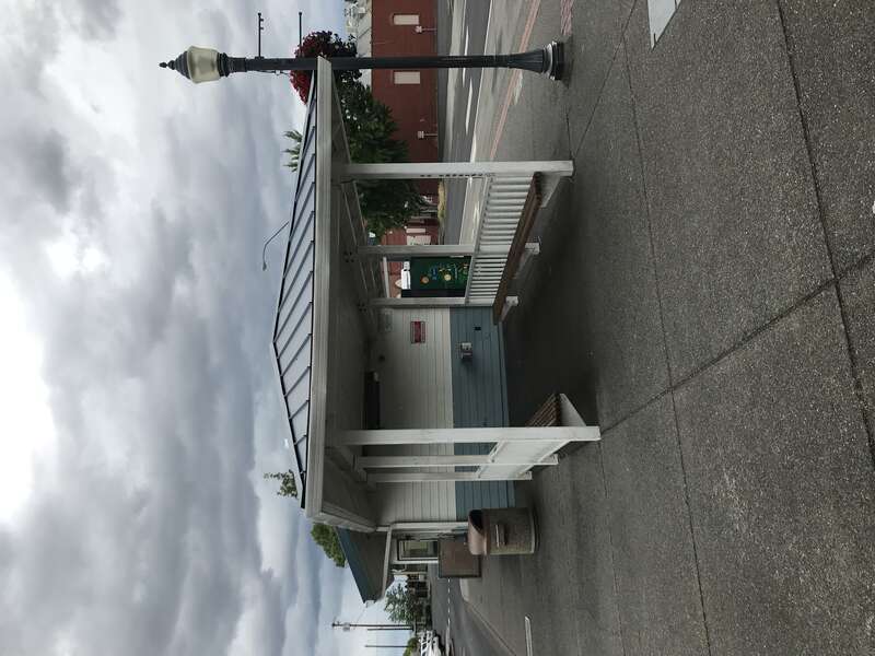 From Medford Station, passengers can travel to and from services such as the SouthWest POINT, Greyhound, RVTD, and Josephine Community Transit.
The SouthWest POINT provides daily service between Brookings and Klamath Falls, with stops in Klamath