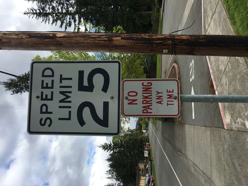 Sample traffic sign indicating speed limit taken at Bellevue, Washington