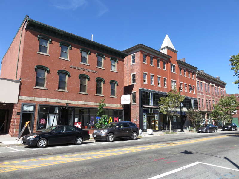 West half of the Westminster Street Historic District in Providence, Rhode Island in 2015





This is an image of a place or building that is listed on the National Register of Historic Places in the United States of America. Its reference number is