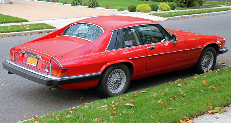 A 1989 Jaguar XJ-S V12 Coupé, federalized (North American) specifications.