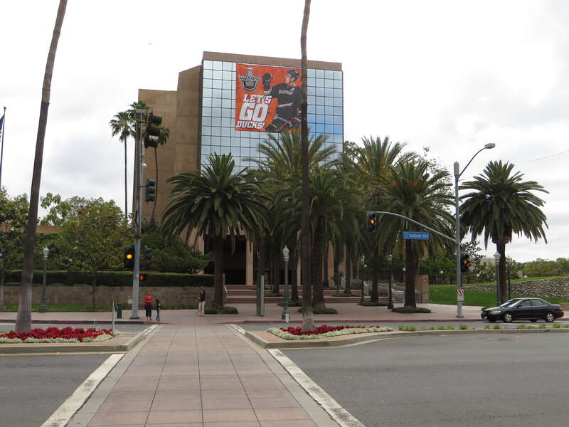 Anaheim City Hall, Anaheim, CA, west side with Ducks banner and crosswalk