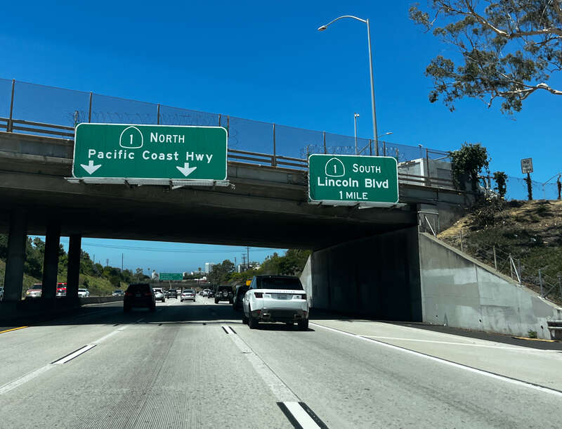 Autoroute en direction de Santa Monica en juillet 2022.