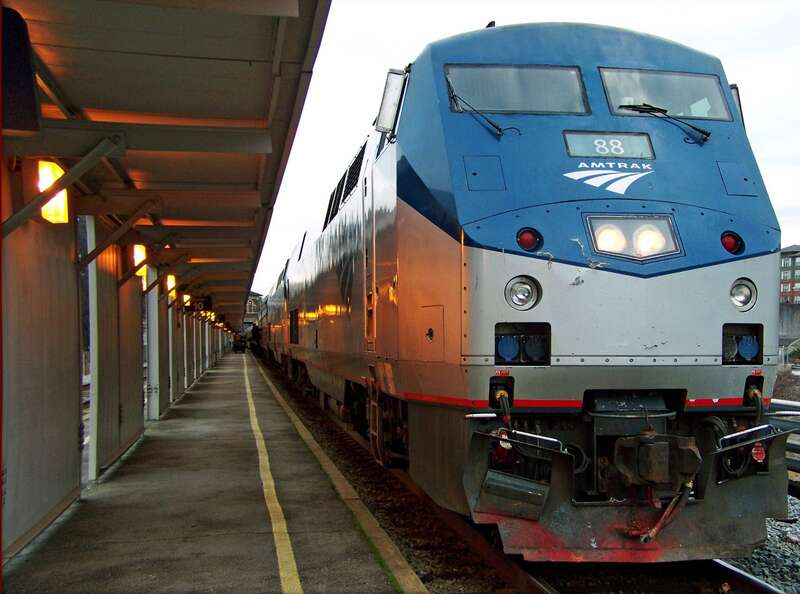 The southbound Crescent at Peachtree station in Atlanta in January 2007