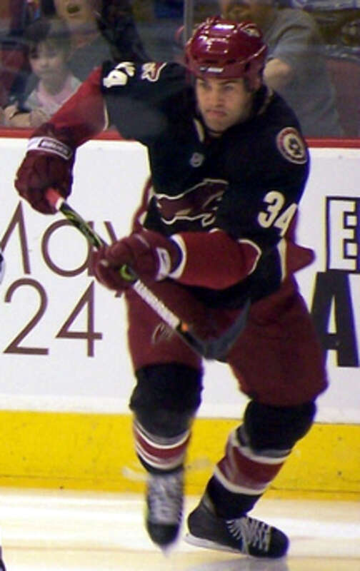 Daniel Winnik of the Phoenix Coyotes in a game against the Vancouver Canucks on March 21, 2009.