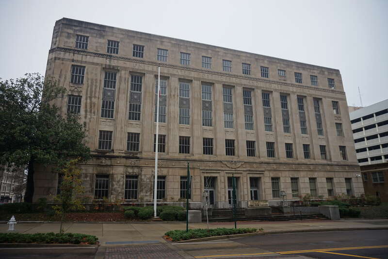 The United States Post Office and Courthouse in Jackson, Mississippi (United States).