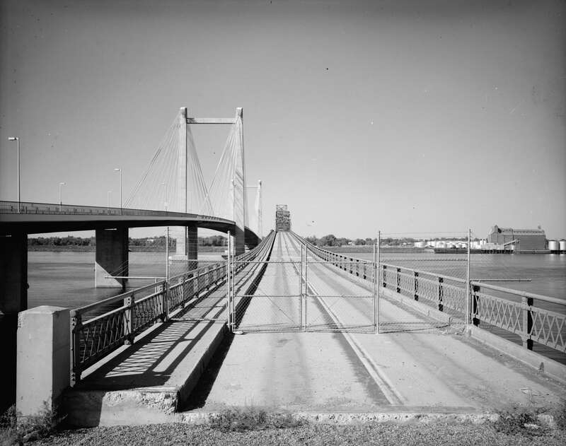 The Cable Bridge (left) and old Pasco-Kennewick Bridge (right), Washington, USA