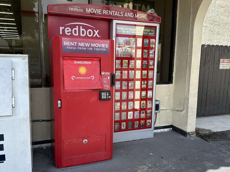 Redbox in front of 7-Eleven