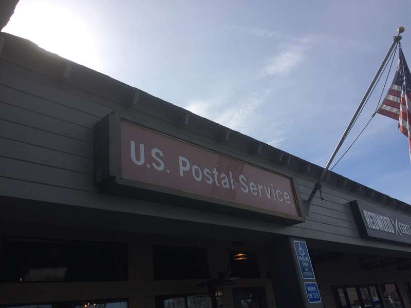 Exterior view of Woodside Road Post Office in Redwood City, California
