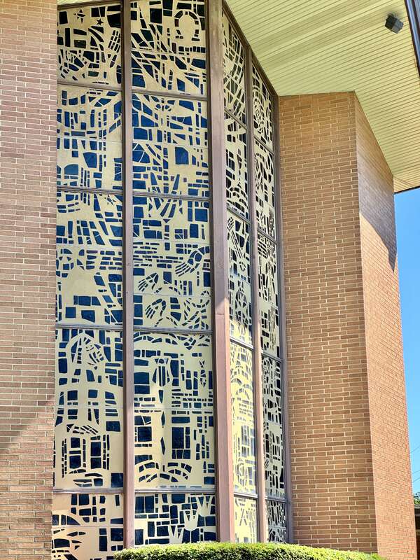 Built in 1960-1962, this Modern building was designed by Charles Edward Stade and Associates and constructed for the congregation of the Salem United Church of Christ, founded in 1862, which was originally located in Chicago.  The congregation was