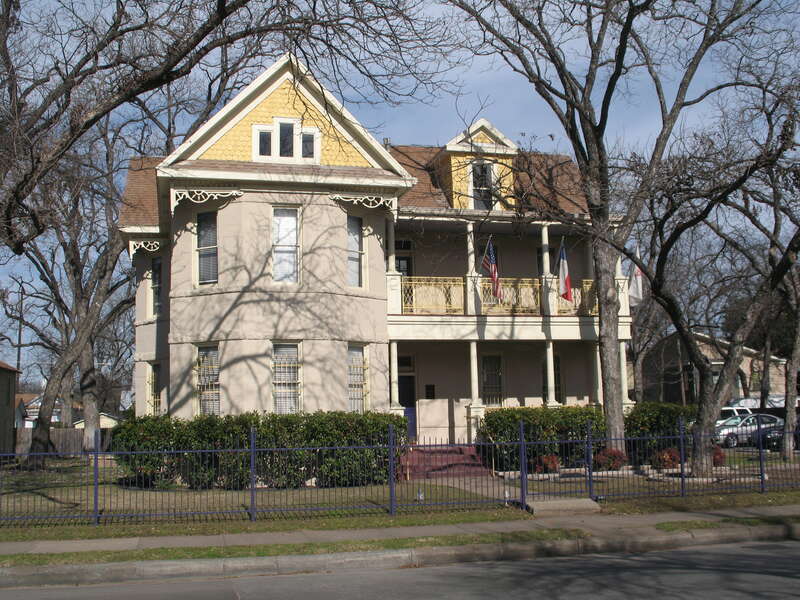 1402 E. Cesar Chavez, Austin TX