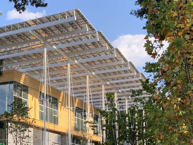 The Kendeda Building's solar canopy extends west thereby providing shade during the setting sun.