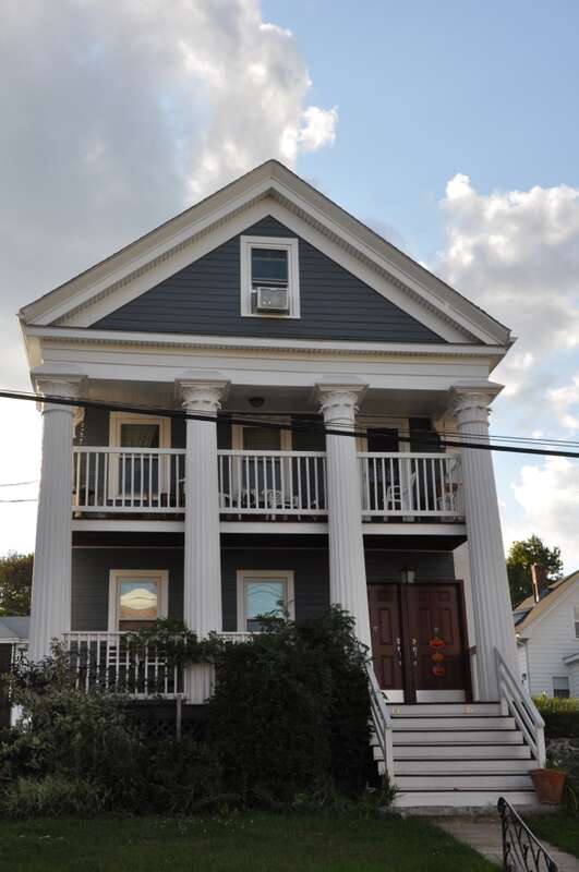 The historic William Gibbs House in Waltham, Massachusetts.