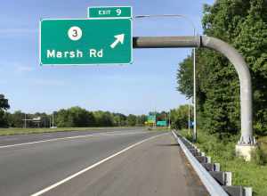 View south along Interstate 95 (Wilmington Expressway) at Exit 9 (Delaware State Route 3, Marsh Road) in Carrcroft, New Castle County, Delaware