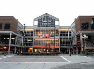 Bellevue Square entrance at NE 6th Street and Bellevue Way NE