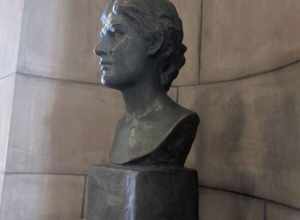 Portrait bust of author Will Cather, sculpted by Paul Swan, located in the Nebraska State Capitol Building