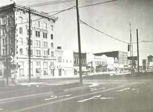View of downtown Rocky Mount (http://digital.ncdcr.gov/u?/p249901coll22,66572)