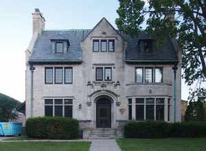 Watson P. Davidson House, 344 Summit Ave, St Paul, Minnesota, USA.  A contributing property to the Historic Hill District and part of the campus of the former College of Visual Arts from 1948 to 2013.  


This is an image of a place or building that