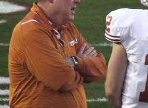 Greg Davis talking to Colt McCoy before the 2010 BCS National Championship Game.